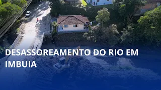 Máquinas entram em ação para prevenir enchentes em Imbuia