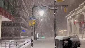 Nueva York decreta toque de queda por tormenta de nieve