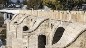 БЯЛА - Беленският мост на Кольо Фичето