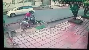 MOTOCHORROS ATRAPADOS Ocurrió ayer en el      Daniel Samudio Monzon