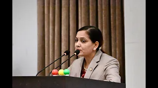 मा. निशा मेहता / आकस्मिक, शून्य तथा विशेष समयमा उठेका प्रश्नहरूको जवाफ दिनुहुँदै।