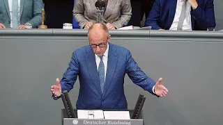 Alemanha: Merz acusa AfD de “limpeza étnica”, Weidel grita que “acabou o preto-vermelho”