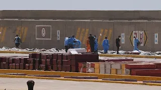 El puerto de La Guaira se convierte en una morgue improvisada tras los terremotos en Venezuela