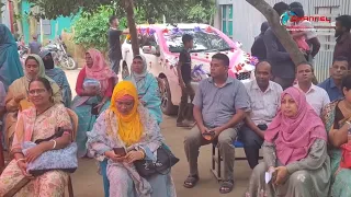 ৩৯ বছরের শিক্ষকতা শেষে রাজকীয় বিদায়, ফুলে সাজানো গাড়িতে বাড়ি ফিরলেন তিনি।
