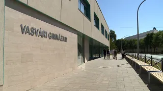 Visszaköltözhettek a Vasvárisok