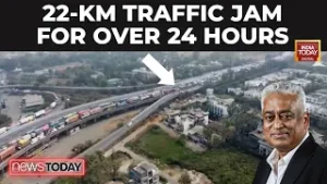 Mumbai-Pune Expressway Traffic Paralyzed After Gas Tanker Overturns In Khandala Ghat | India Today