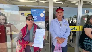 Citizens protest at a Coppel branch in Ciudad Obregón