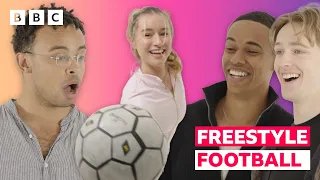 Freestyle football champion Lia Lewis meets the Dear England cast ⚽ - BBC