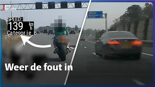 Motorrijder die in korte broek zigzaggend door het verkeer gaat | Verkeerspolitie Compilatie