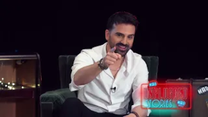 Γιάννης Φακίνος. Ο τραγουδιστής & δημιουργός τεράστιων επιτυχιών,  στο Unplugged Stories