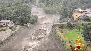 Météo extrême: pluies torrentielles et inondations en Ligurie, Lombardie et Toscane