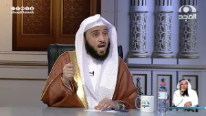 والدي مريض ويجري غسيل كلى ويصرّ على الصيام في رمضان رغم الضرر المتوقع، فما الحكم الشرعي في ذلك؟