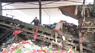 Focusing on waste collection and disposal after flooding