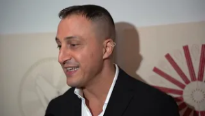 Ο Σταύρος Θεοδωράκης παρουσιάζει το νέο του βιβλίο στη Λάρισα