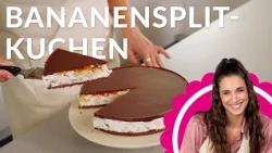 No-Bake Banana Split Cake! 🍌🍫 | Sallys Welt