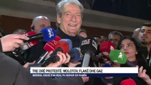 protesta e opozites - berisha kercenon ramen