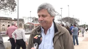 WALTER TEXEIRA NUÑEZ - CESE DE 292 FUNCIONARIOS MUNICIPALES