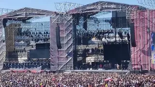 A room for the protection of opening acts and visibility at concerts