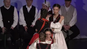 Pót-farsangi mulatságot rendezett a Maros Táncegyüttes