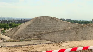 Goodbye to the 'Himalayas' of Aluche, hello A-5 Green Walkway