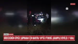 SÜRÜCÜSÜNÜN KÖPEĞE ÇARPMAMAK İÇİN MANEVRA YAPTIĞI OTOMOBİL ŞARAMPOLE DEVRİLD 5 YARALI