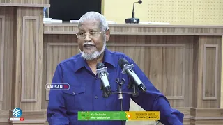 Senator Muuse Suudi "Dalkaan idin ma istaagayo  uqdad ayaan idin dileyso ma ahanee"