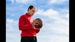 Trailer | O Espião Que Veio do Futebol estreia dia 15 de setembro na RTP1