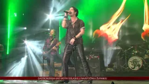 Bezvremenske hitove legendarnog Parnog valjka u Osijeku pjevale sve generacije