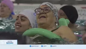 Estudiantes UFRO realizan talleres de natación para adultos mayores en Temuco y Cholchol