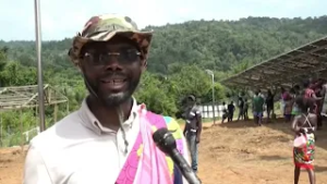 Dorpen in Tapanahony beschikken nu over stroom en schoon drinkwater