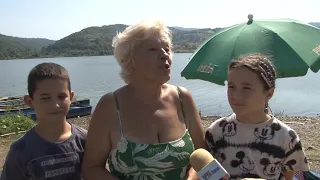 Bruski kotlić na plaži jezera Ćelije