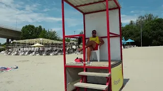 VODA SE POVUKLA, OPASNOSTI ISPLIVALE Na Štrandu novi problemi za kupače,spasioci apeluju na oprez