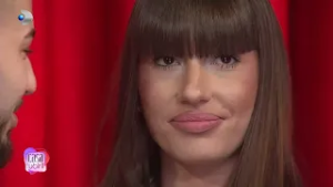 Casa Iubirii - Jaqueline s-a schimbat la fata! Alex crede ca din cauza Andrei e ingandurata!