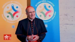 Congresso Pastorale Scolastica e Universitaria, card. de Mendonça: Ascoltare i giovani in profondità