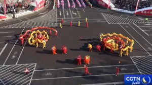 مختلف القوميات بشينجيانغ تحتفل بهذا العيد