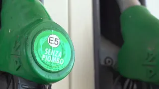 Fuel price hike: A month of chaos and uncertainty ahead - Channel 10