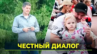 Dmitry Artyukhov answers questions from residents of Tarko-Sale