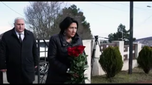 25 თებერვალი არის ამსახველი იმის, თუ რას წარმოადგენს რუსეთი - სალომე ზურაბიშვილი იუნკერების საფლავზე