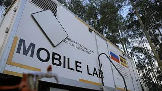Le laboratoire mobile contre Ebola réduit les délais de diagnostic des patients en RDC