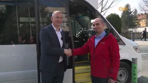 Bemutatták Szombathely első tisztán elektromos, helyi járatos MIDI buszát