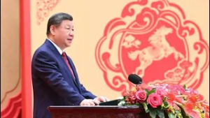 شي جين بينغ: لنتقدم بقوة ومثابرة في المسار الجديد للتحديث الصيني النمط من أجل خلق مستقبل أفضل