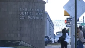 Только на FOX13: Мошенники выдают себя за агентов по залогу, чтобы украсть деньги у контактных ли...