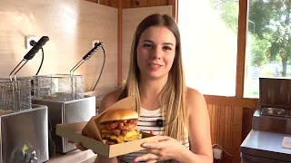 Hagymatikum burger -  Társalgó