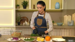 Առավոտ լուսո (խոհանոց). սագախոտով աղցան