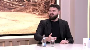 BOJE JUTRA - GRAĐANI BEZ PELETA, RADNICI NA ODMORU (MILOŠ RAJKOVIĆ) | Vijesti online