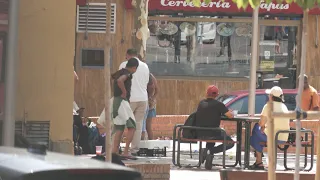 Screaming, fights, and trash: the degradation of Benito Prieto square pushes neighbors to the edge