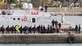 Cinque Paesi europei vogliono inviare i migranti in hub di rimpatrio extra Ue entro il 2027