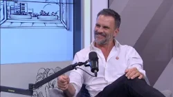 Juan Pablo Raba arrives at La Habitación Invisible CityTv
