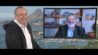 Philosopher Mario Sergio Cortella is interviewed by Francisco Câmpera on the program Encontro Mar...