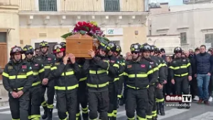 Addio a Salvatore Floridia, vigile del fuoco di 42 anni